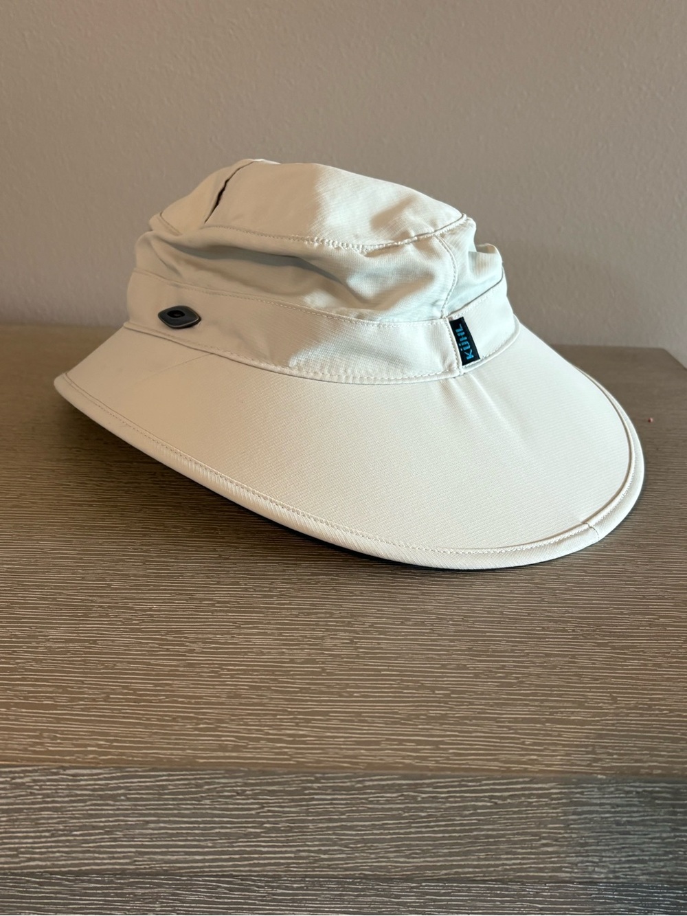 Like new Kuhl Sun Blade hat S/M